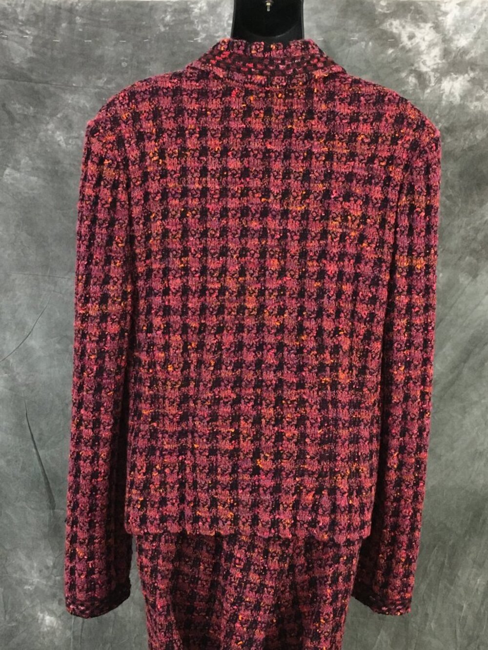 NWT NEW St John knit rose quartz maroon multi jacket skirt suit 14 - Picture 8 of 10